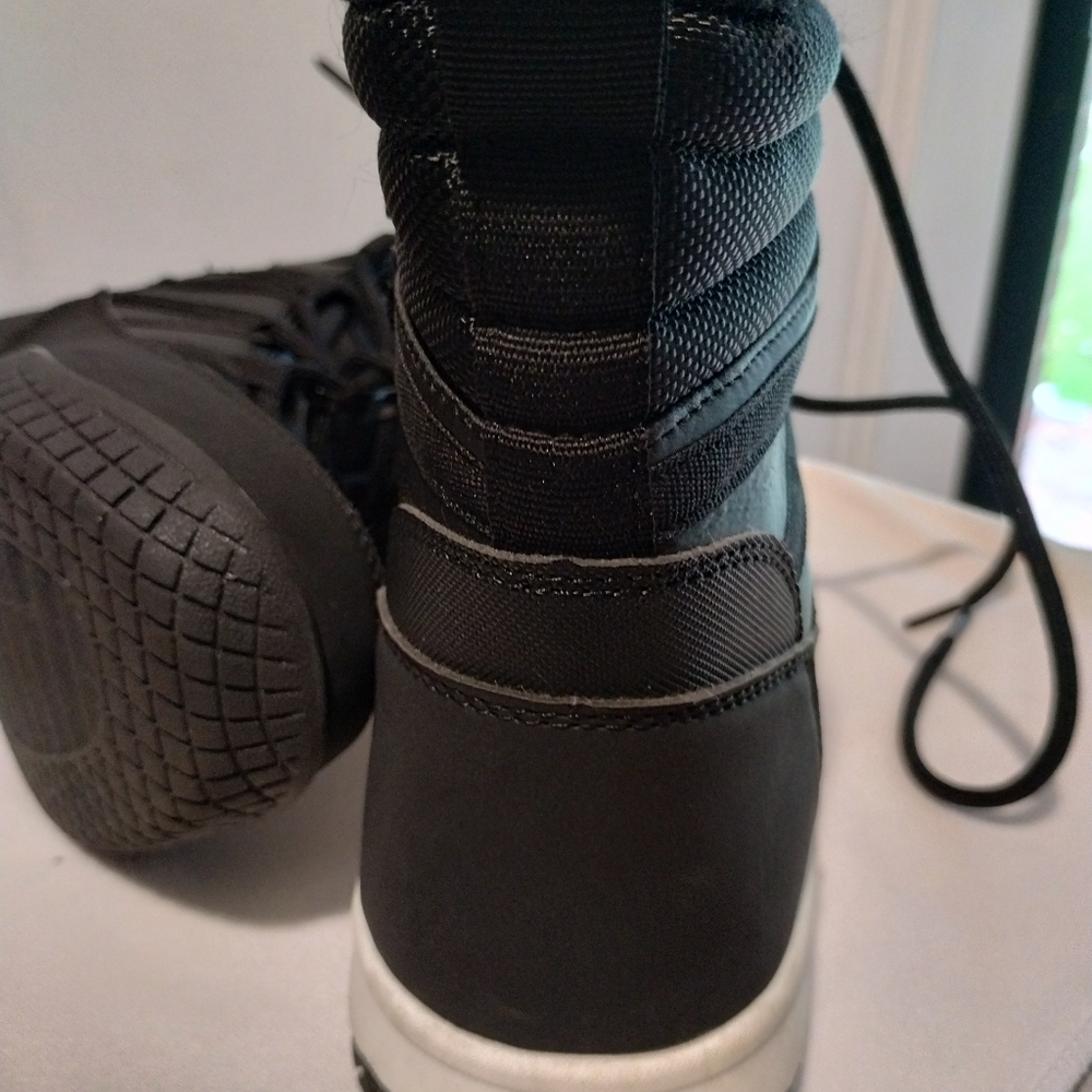 Ladies winter Boots - Picture 3 of 5